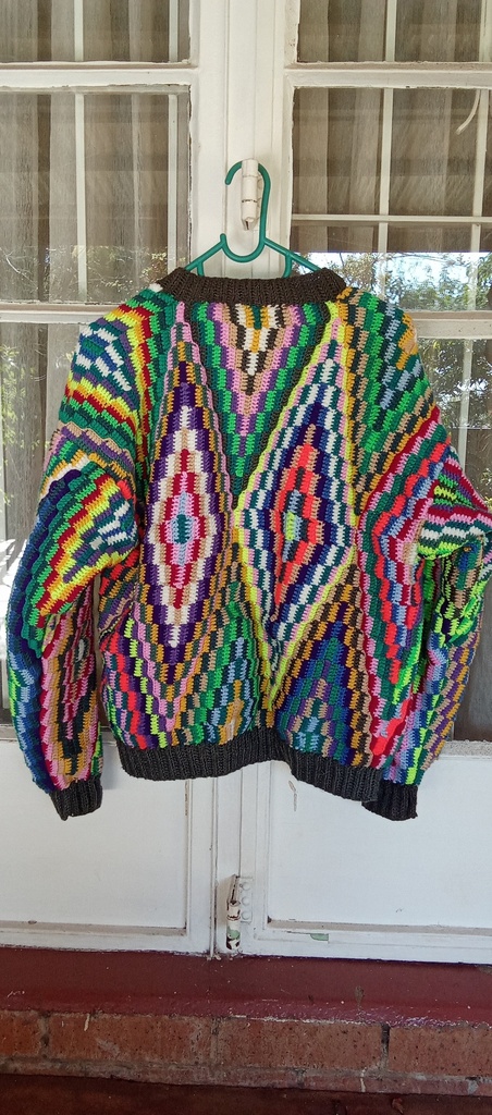 Thamie unisex cardigan